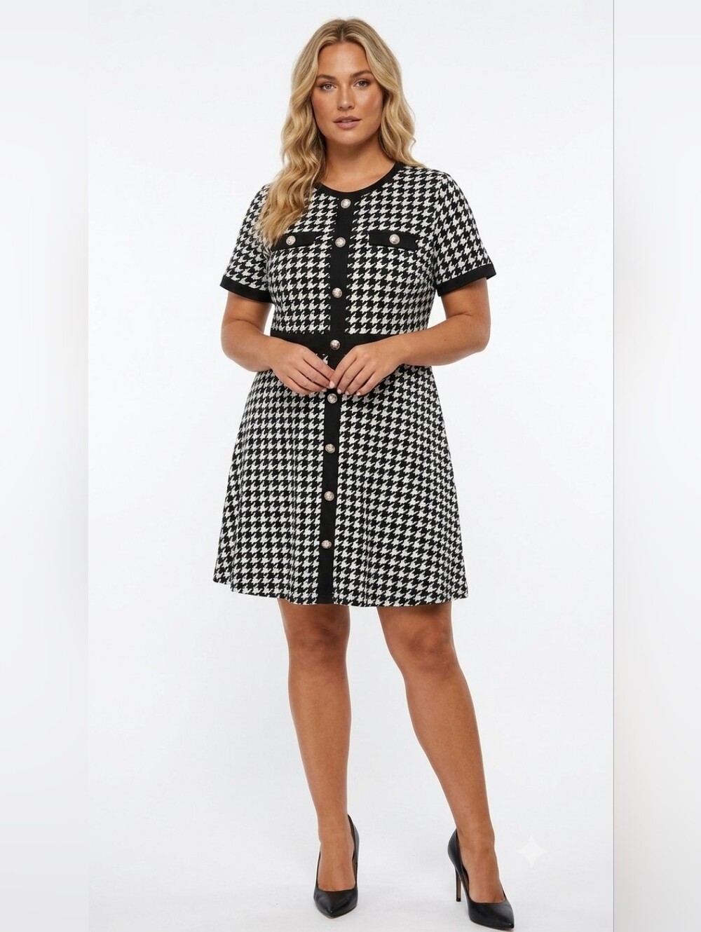 2XL Buttons Embellished Black and White Houndstooth Short Sleeve Dress Plus Size